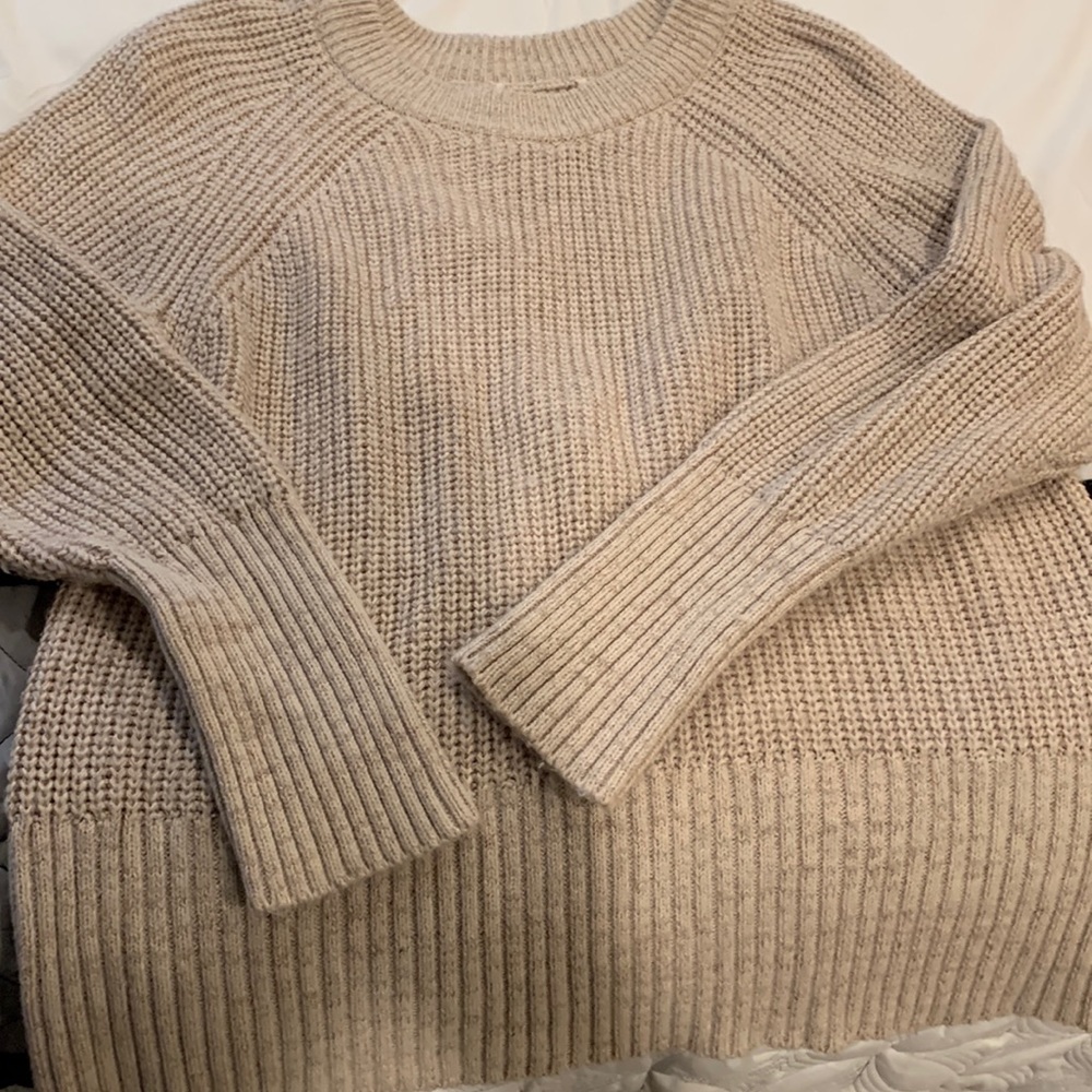 Knit tan sweater. Long to go over leggings. Never worn.